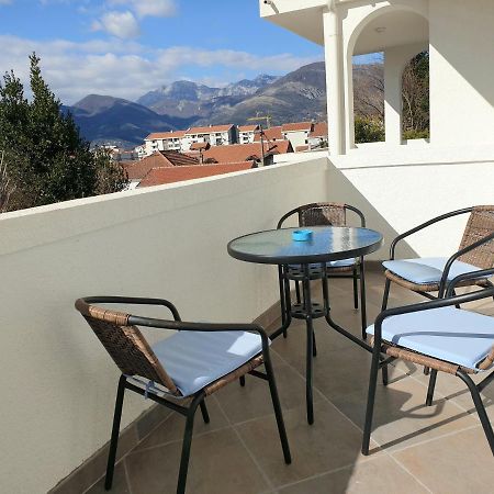 Apartments Jadran 티바트 외부 사진