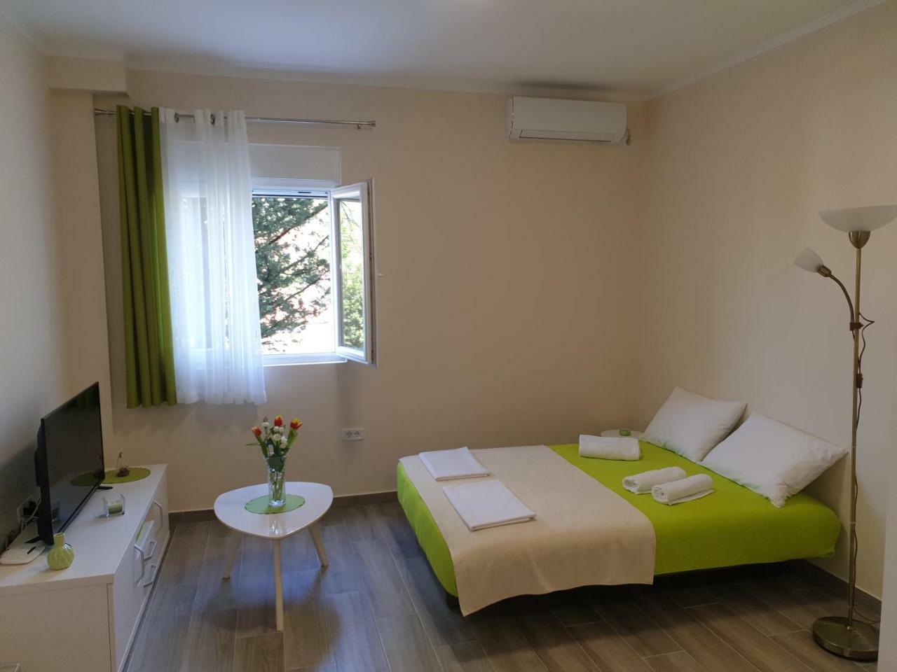 Apartments Jadran 티바트 외부 사진