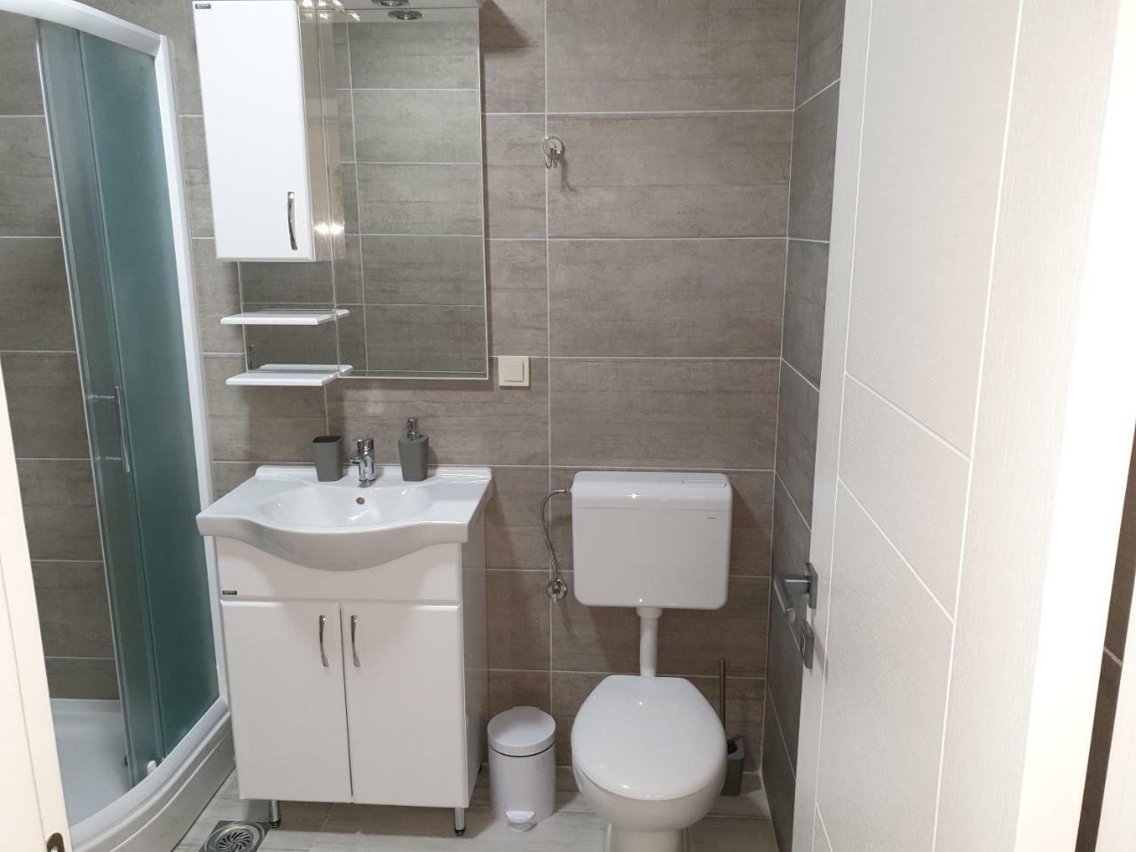 Apartments Jadran 티바트 외부 사진