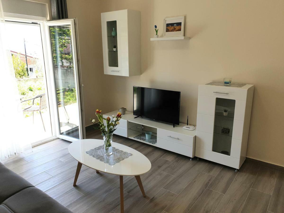 Apartments Jadran 티바트 외부 사진